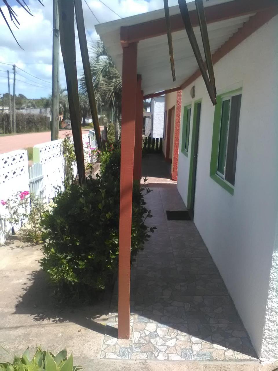 La Coronilla ,Casa De Campo Luaran gambar